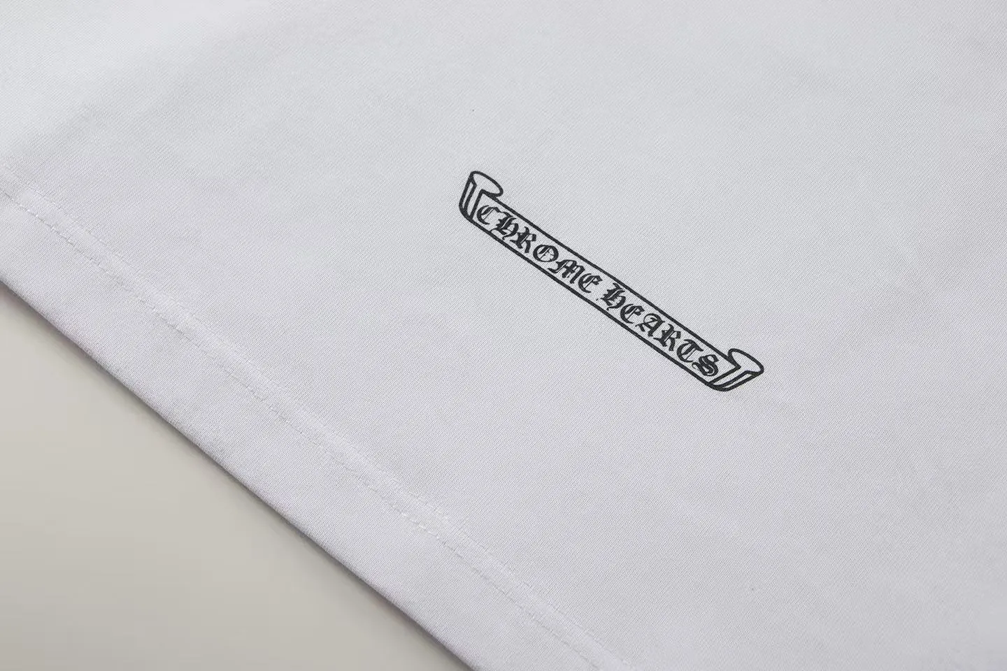 🅿️146 Style: 2025 new Croix Heart short-sleeved T-shirt Material: High version 300g double yarn combed cotton Size: S～XL Color: White Style number: Z003